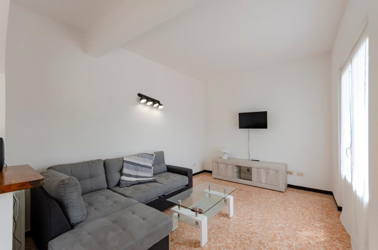 Joivy Family Flat With 3 Balconies, 10 Min To Beach Moneglia Extérieur photo